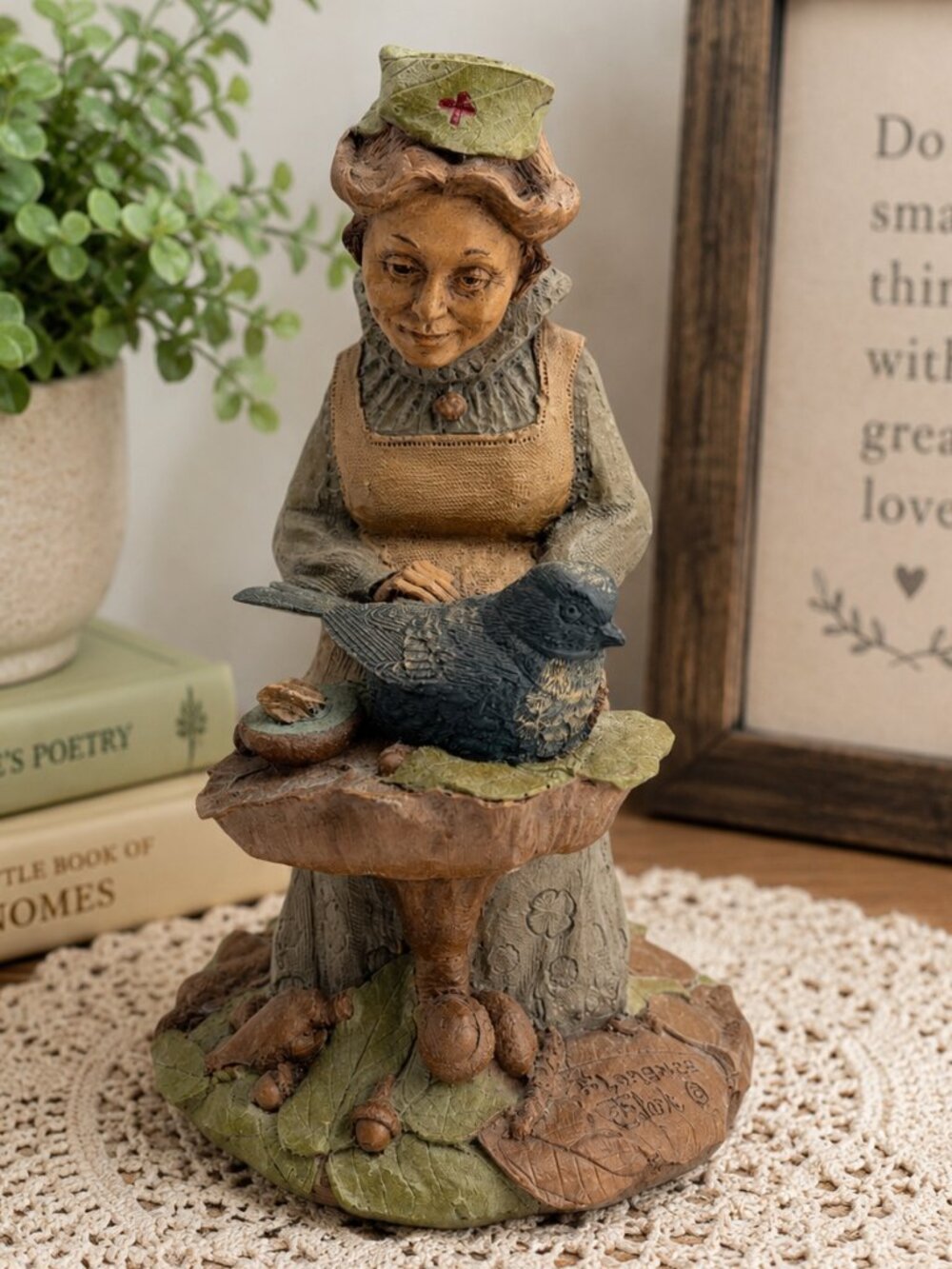 VTG Tom Clark Florence Nurse Gnome Figurine 1986 Cairn Studios Resin Collection